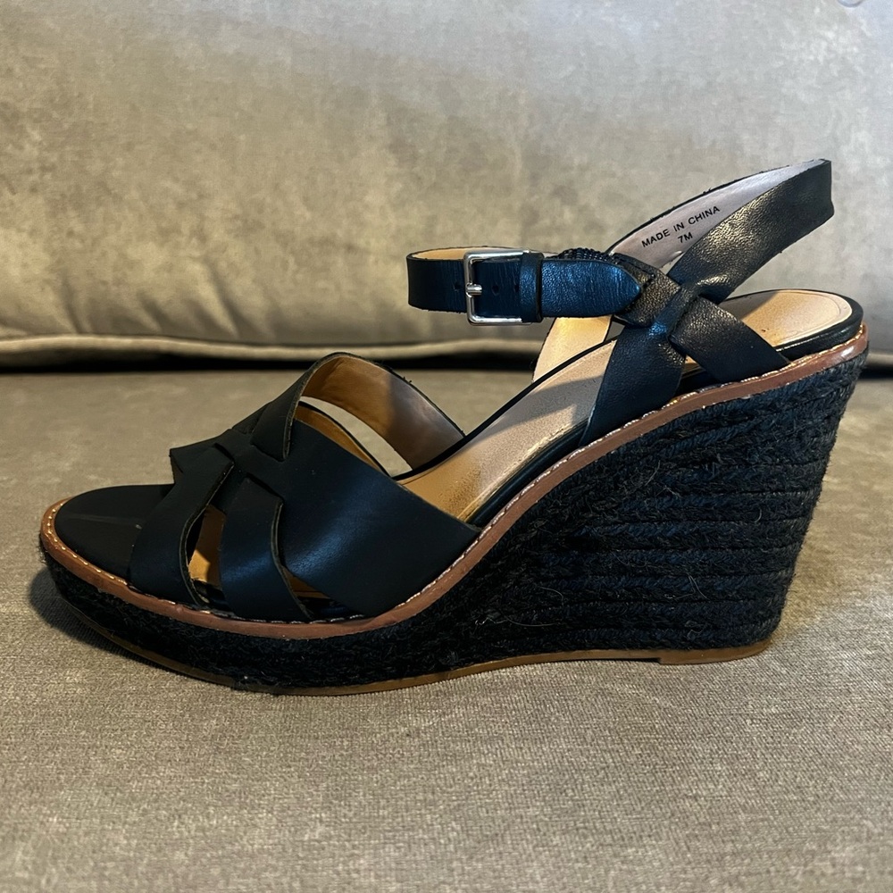 Banana Republic Navy Blue Raffia Leather Wedge Size 7
